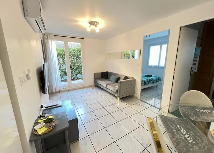 Blue Summer Vibes Appartement For 4P, Ac, Terrace, Parking, Beach At 50M, Spa Access -6
