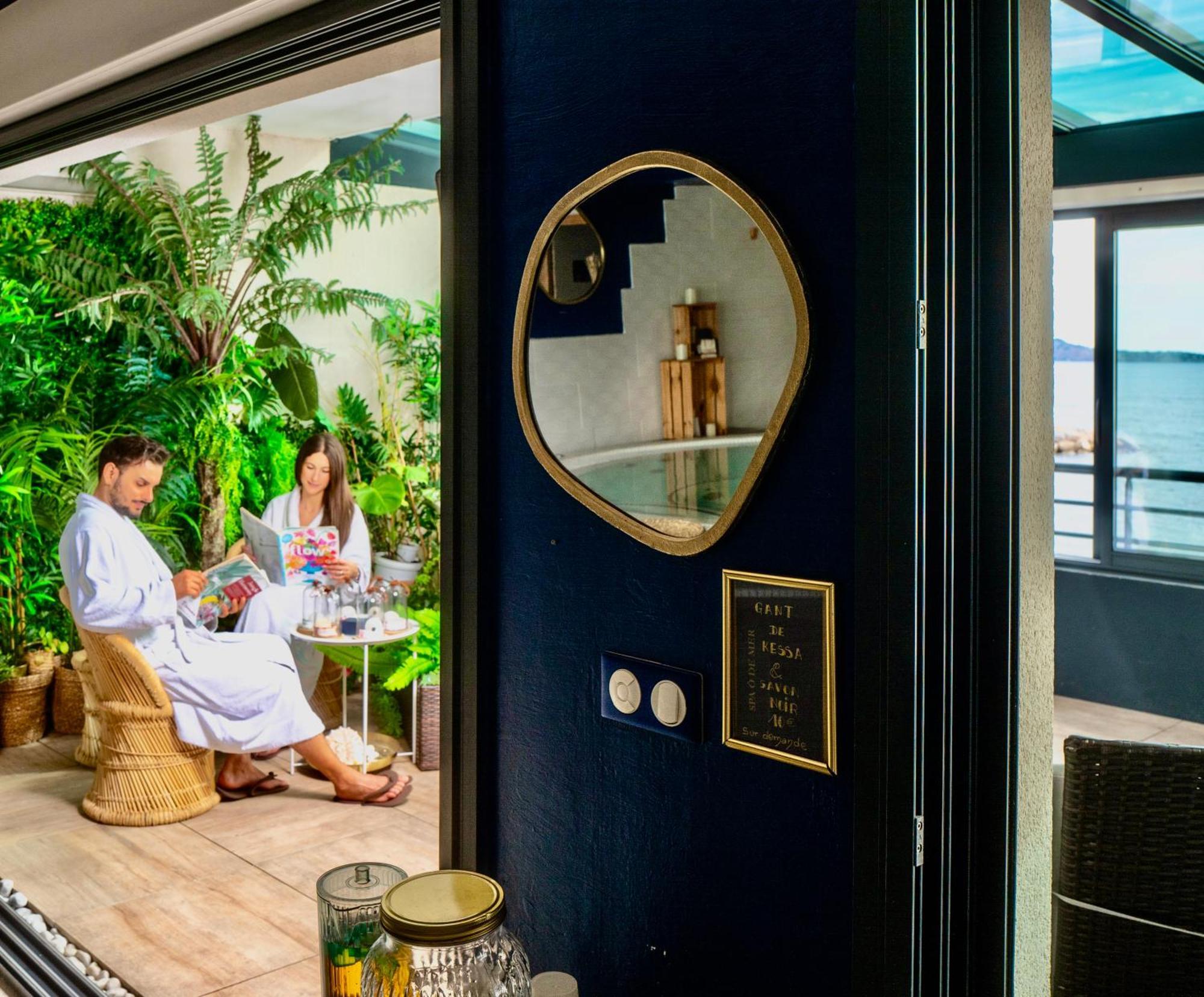 Blue Summer Vibes For 4p, Ac, Terrace, Parking, At 50m, Access -6 Appartement